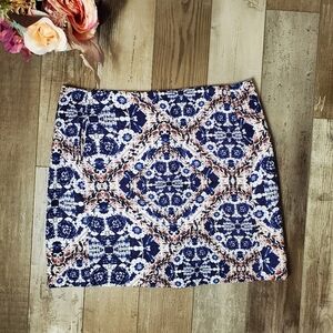 Joe Fresh ‎Blue & White Aztec Tapestry Floral Pencil Skirt Women's Size 10 NWOT